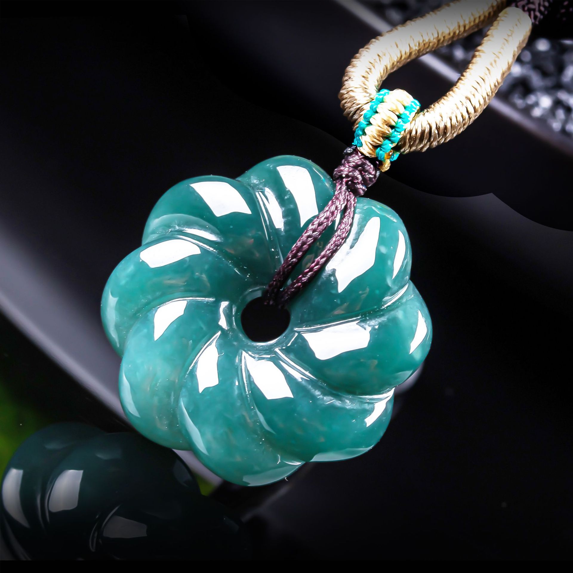 จี้สร้อยคอหยกพม่าแท้รูปดอกไม้  - The Jewelry & Watches บทวิจารณ์และราคา